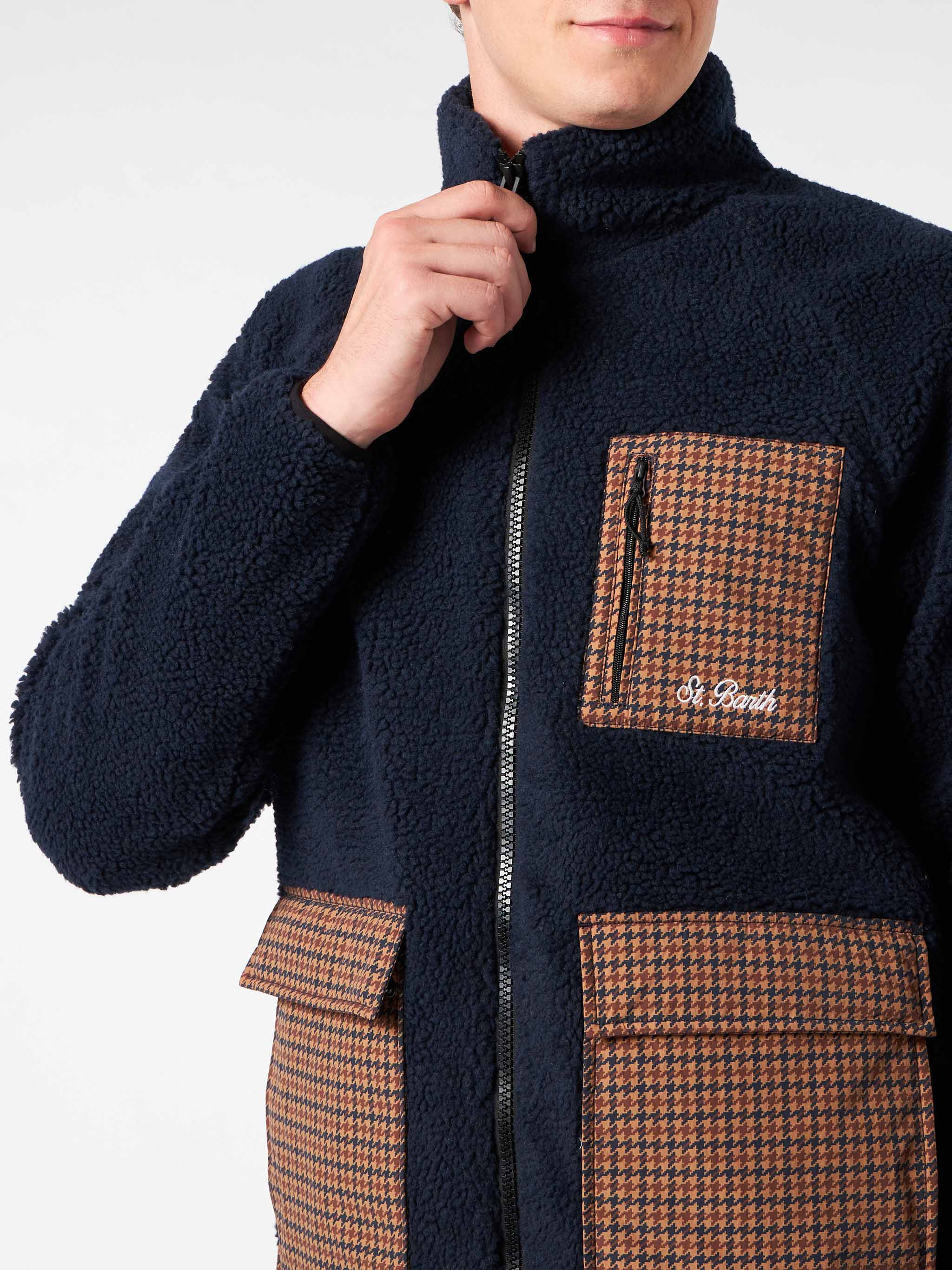 Man blue sherpa jacket with check patch pockets - Image 3