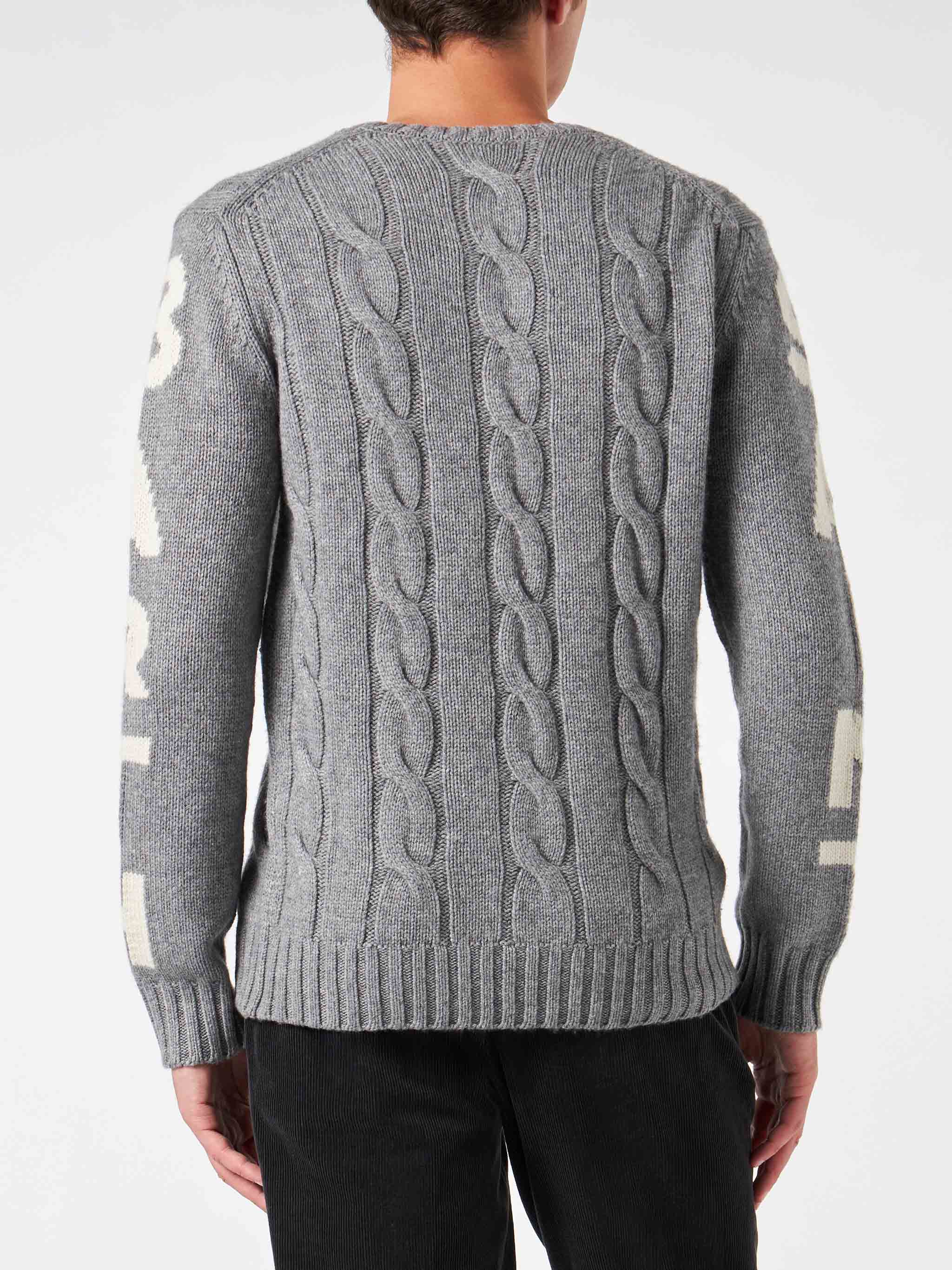 Man grey heavyweight cable knit sweater Bergen - Image 3