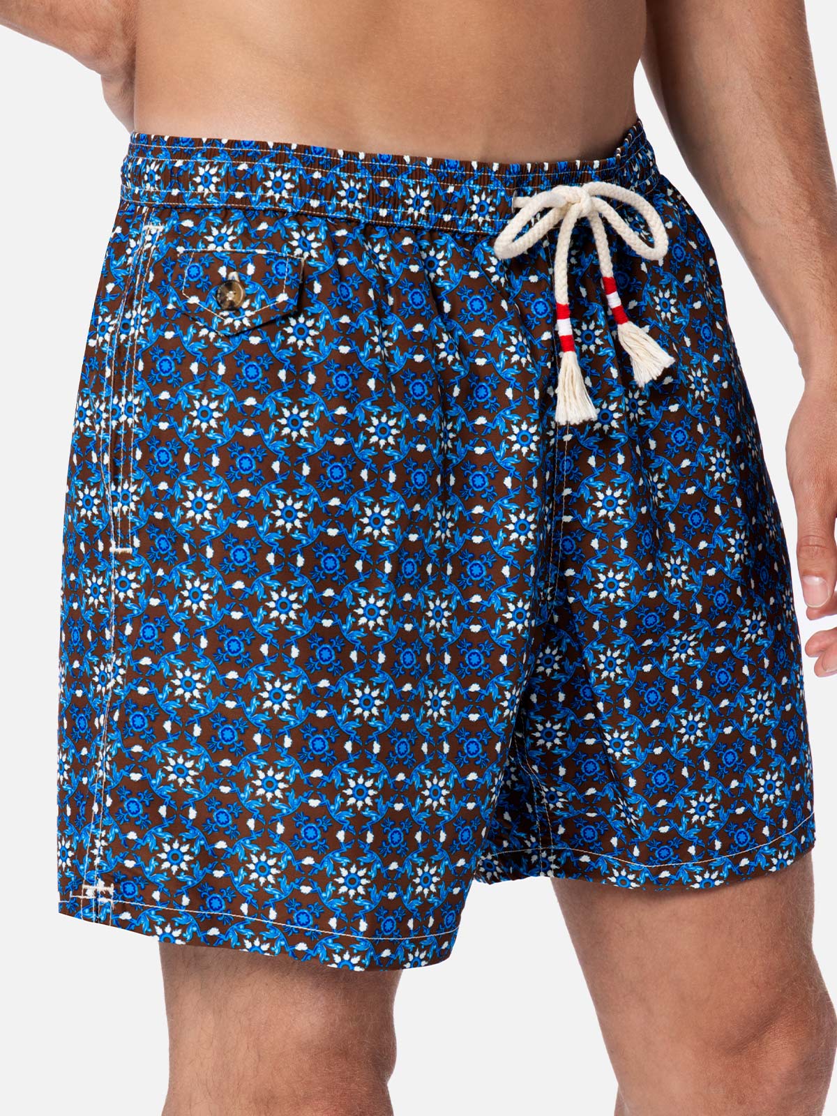 Man lightweight fabric swim-shorts Lighting 70 with majolica print - Image 4
