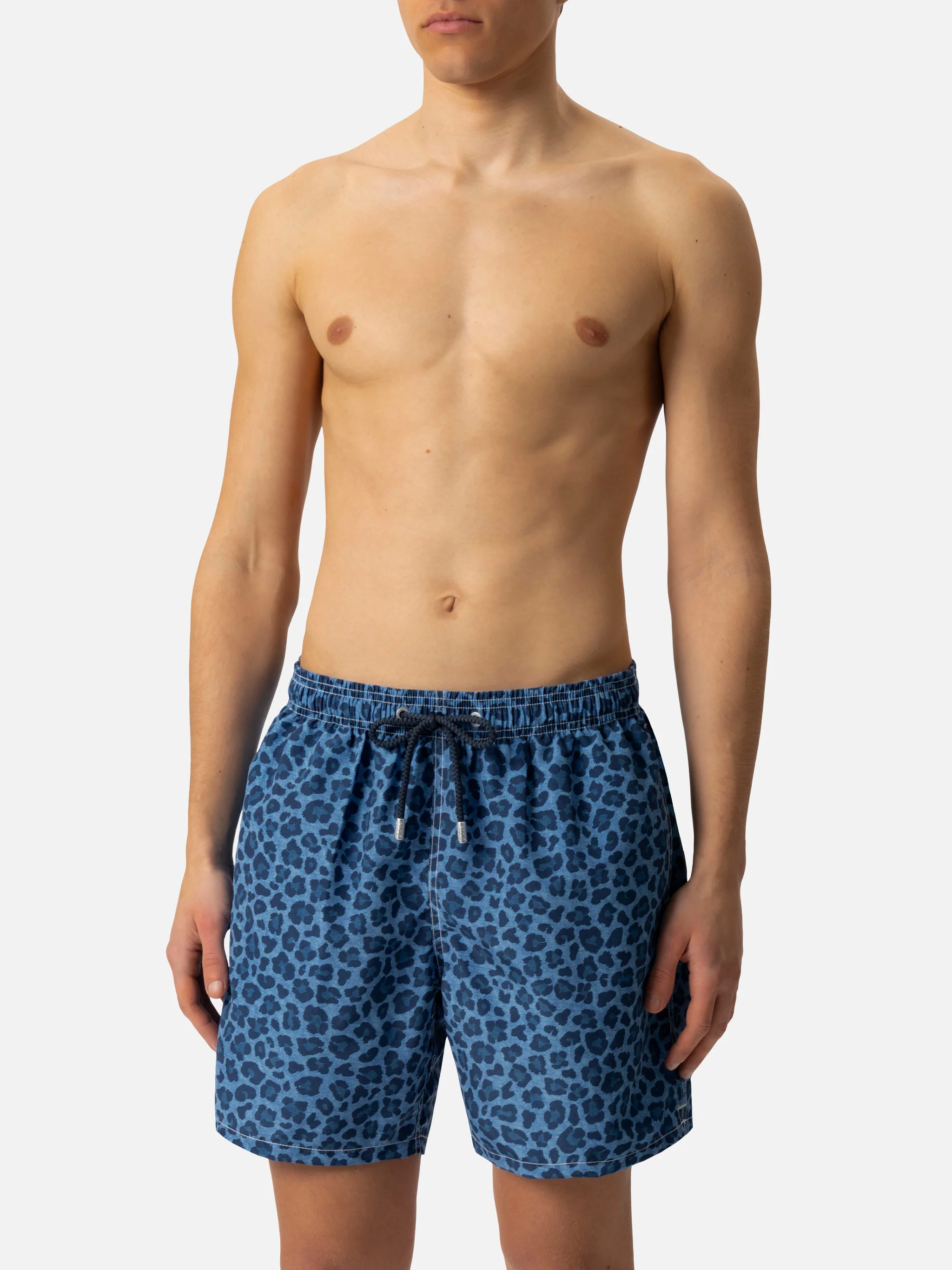 Man mid-length Gustavia swim-shorts with animalier print - Image 5