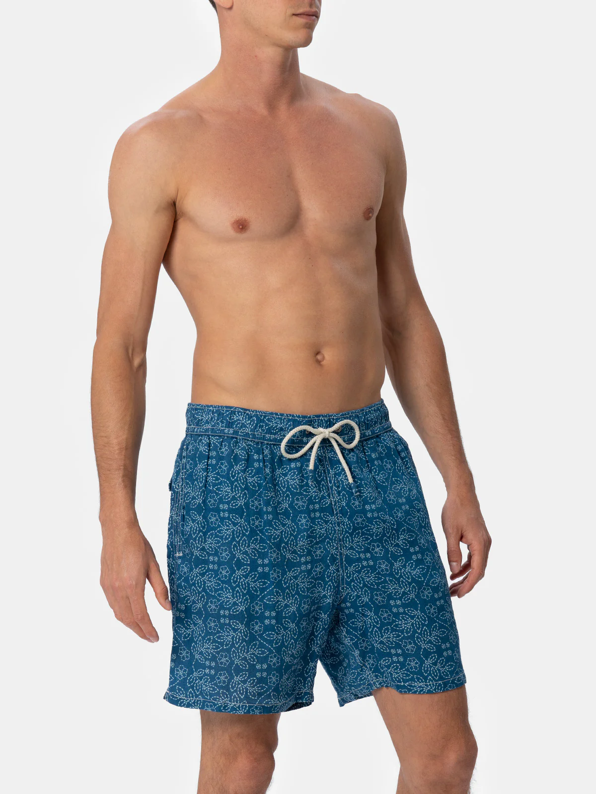 Man mid-length linen swim-shorts Gustavia with sashiko print - Image 4