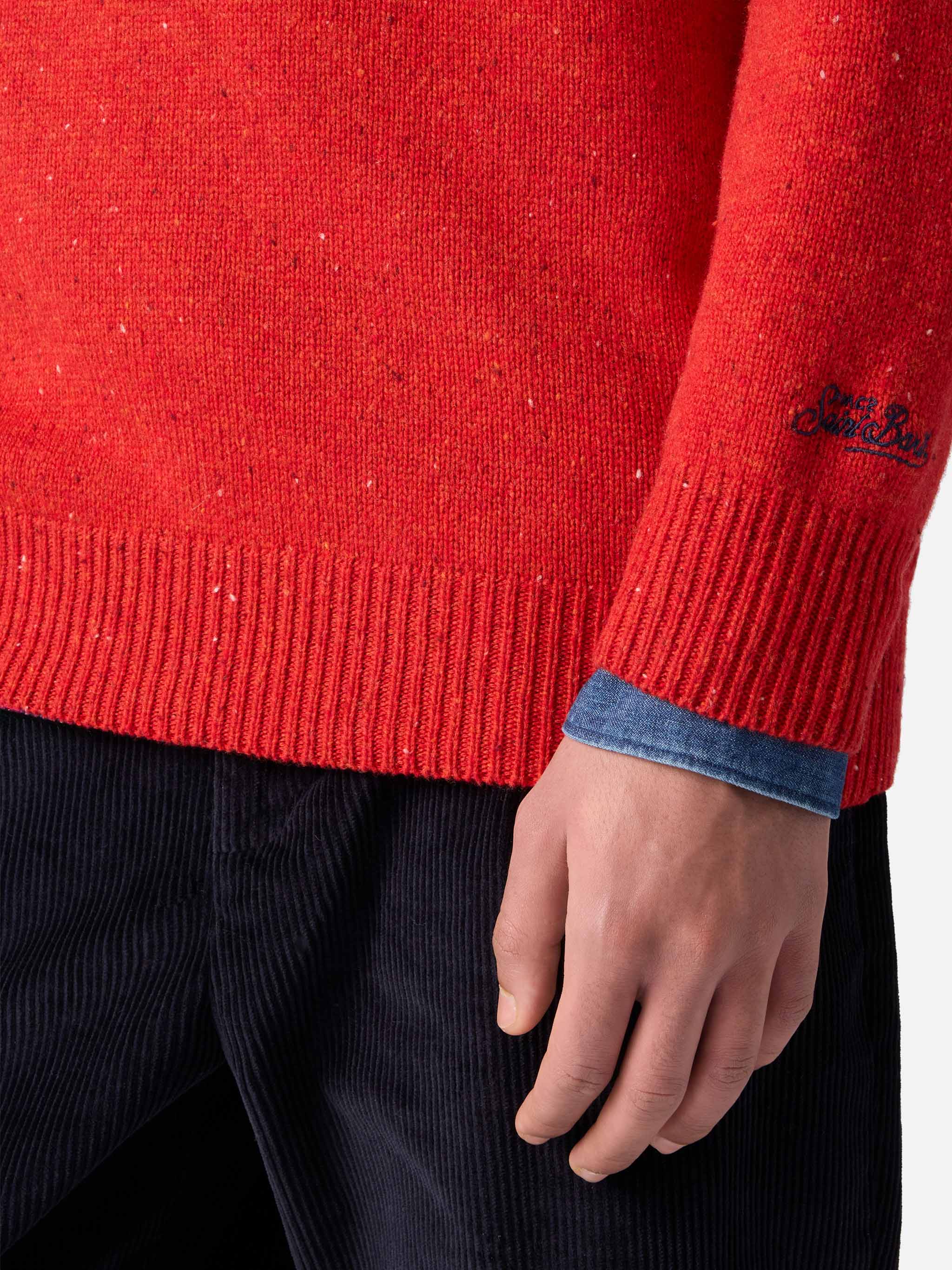 Man red sweater - Image 4