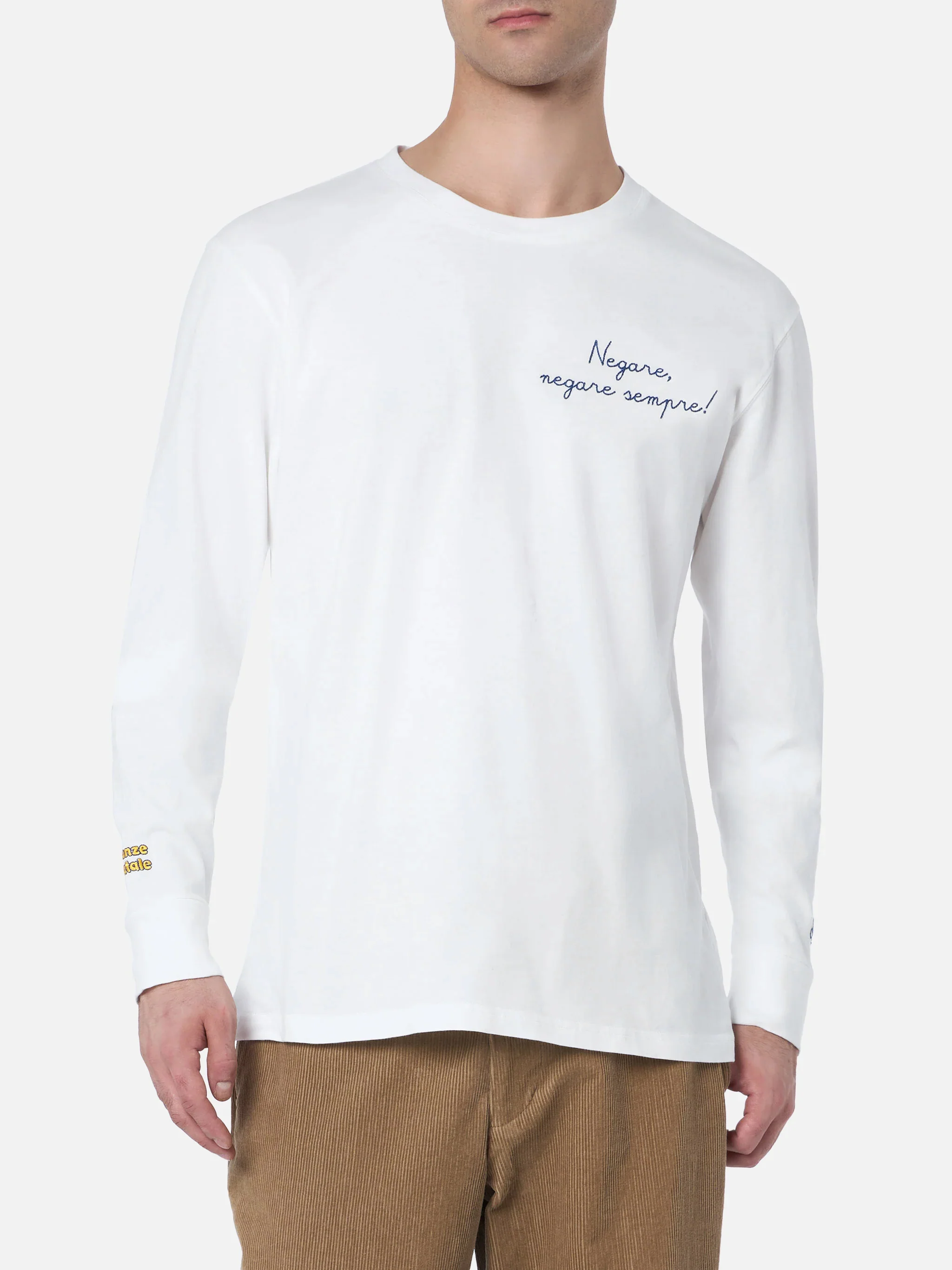 Man white t-shirt Luton with Negare, negare sempre! embroidery | VACANZE DI NATALE SPECIAL EDITION - Image 2
