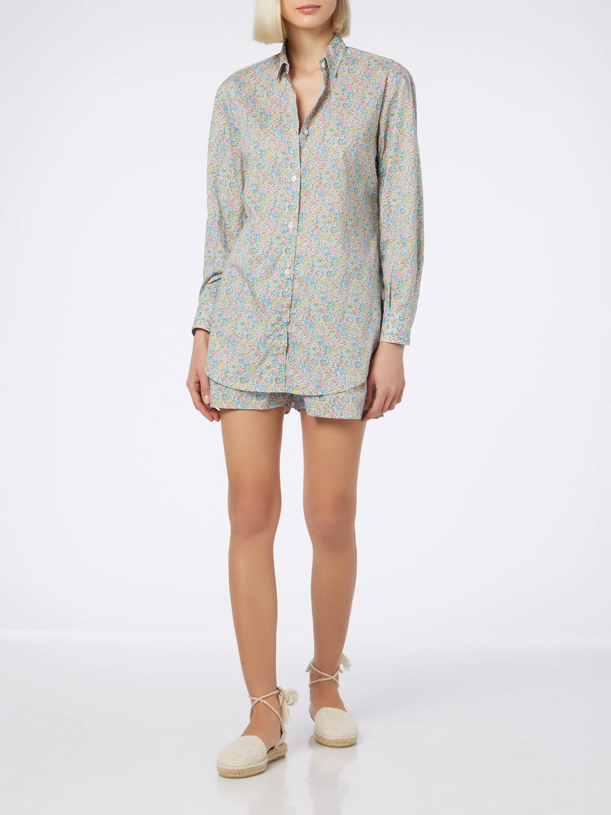 Woman Emma & Georgina print cotton shorts Boxy | MADE WITH LIBERTY FABRIC - Image 4