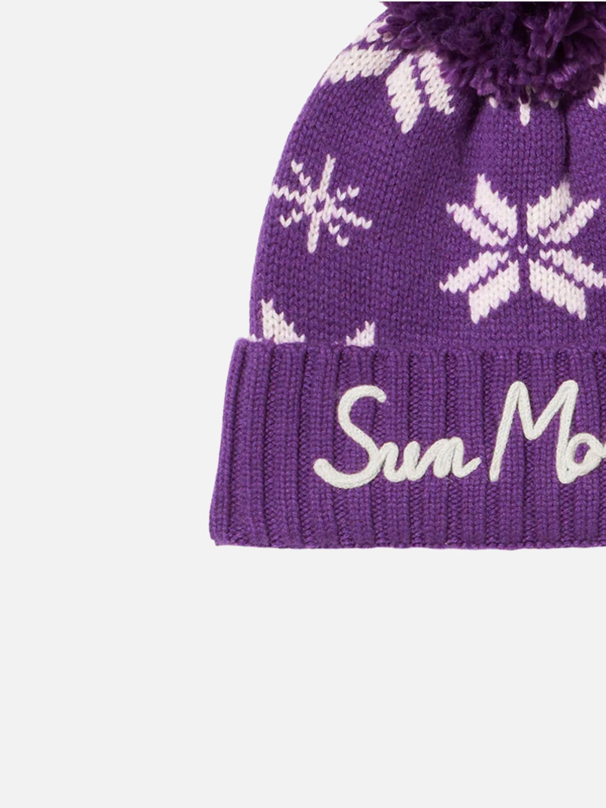 Woman purple beanie with norwegian pattern - Image 4